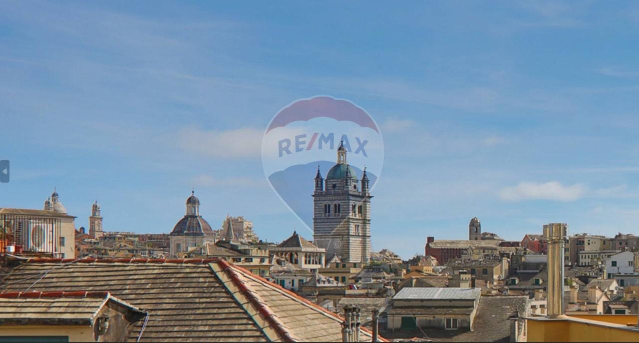 appartamento in vendita a Genova in zona Sottoripa / Maddalena / Molo