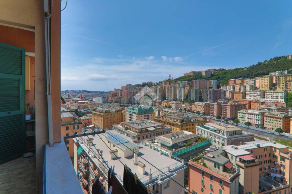 appartamento in vendita a Genova in zona Marassi