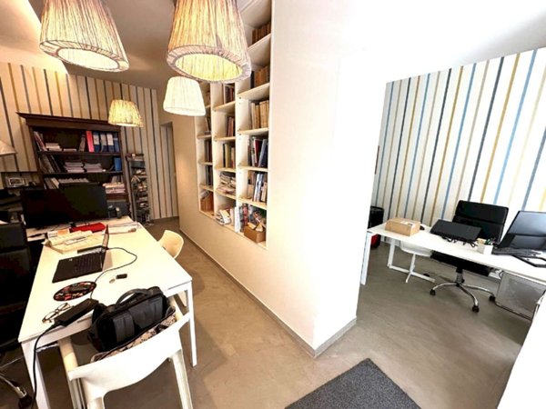 ufficio in vendita a Genova in zona Nervi