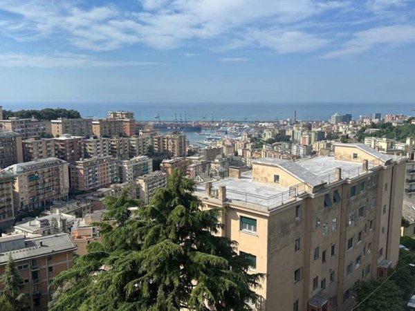 appartamento in vendita a Genova in zona Oregina