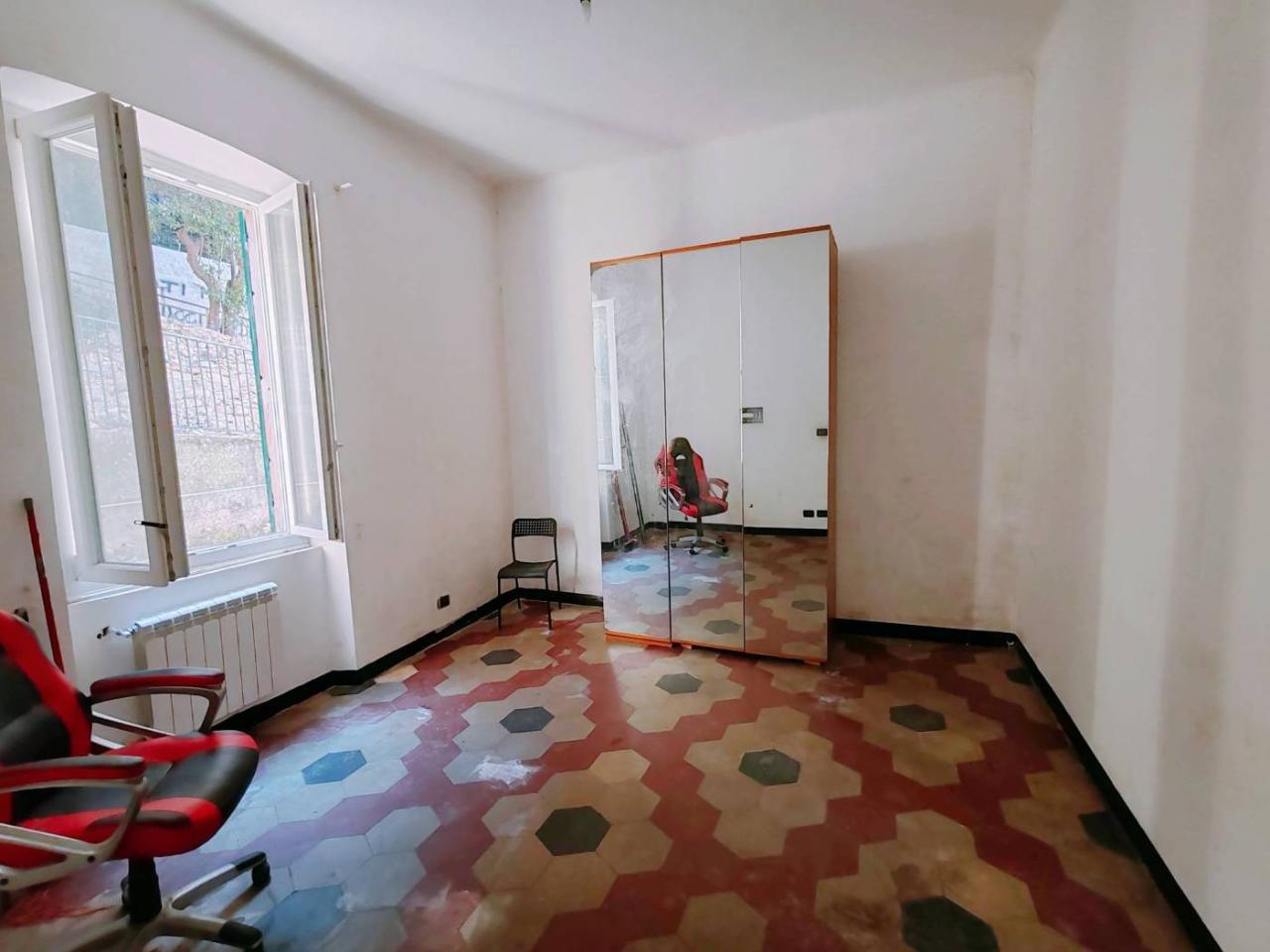 appartamento in vendita a Genova in zona Lagaccio / Granarolo