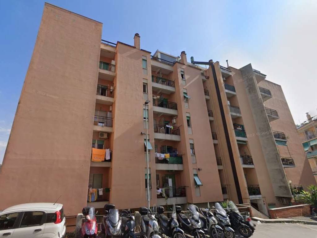 appartamento in vendita a Genova in zona Quezzi