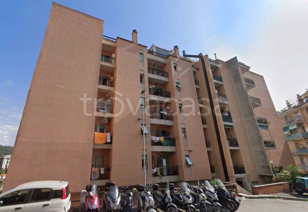 appartamento in vendita a Genova in zona Marassi