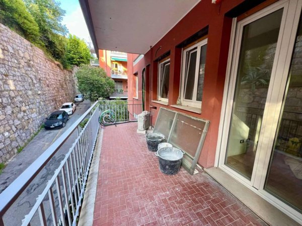 appartamento in vendita a Genova in zona Sturla