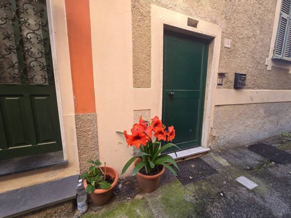 appartamento in vendita a Genova in zona Sestri Ponente