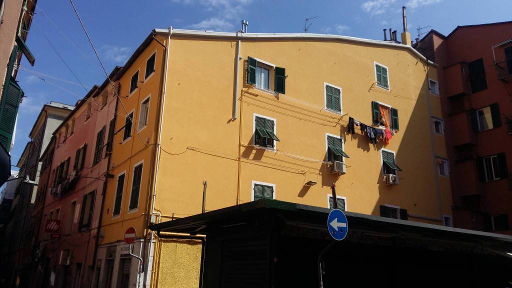 appartamento in vendita a Genova in zona Sestri Ponente