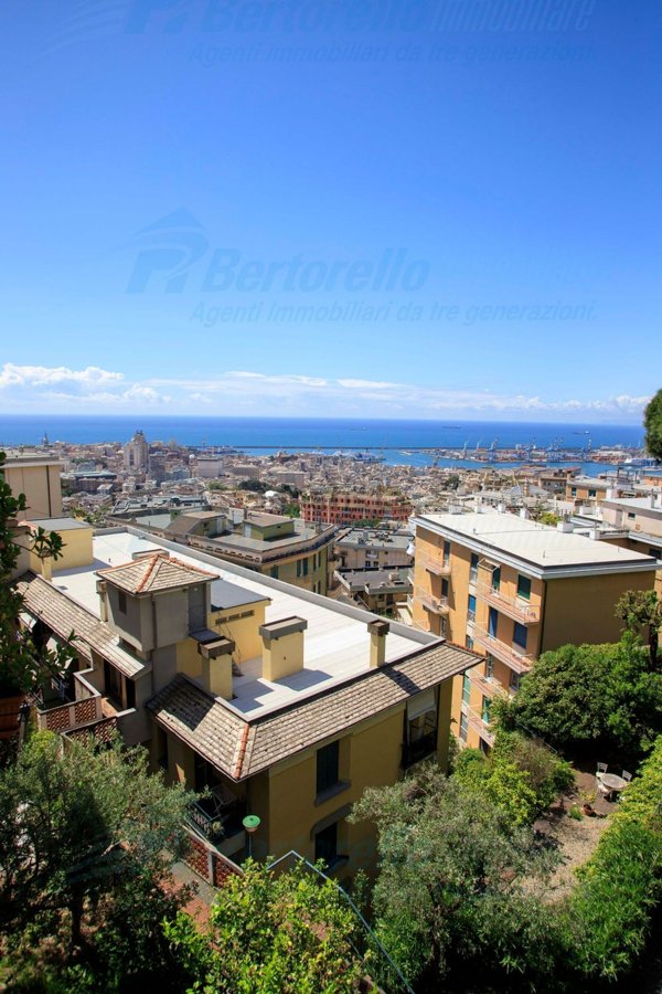 appartamento in vendita a Genova in zona Castelletto