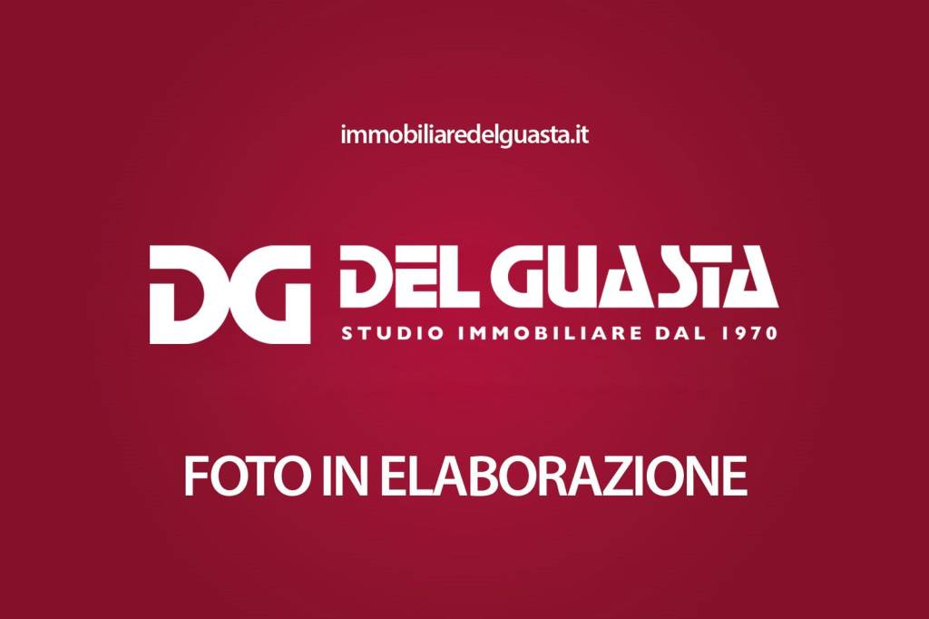 appartamento in vendita a Genova in zona Foce