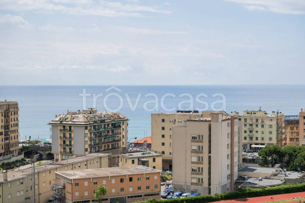 appartamento in vendita a Genova in zona Sturla
