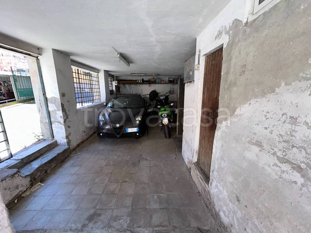 trivano in vendita a Genova in zona Molassana