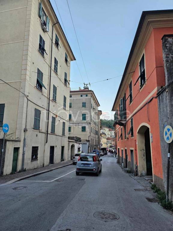 negozio in vendita a Genova in zona Pontedecimo