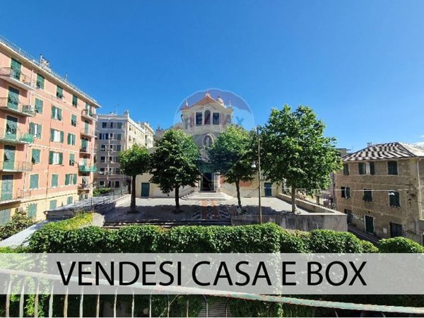 appartamento in vendita a Genova in zona Sestri Ponente