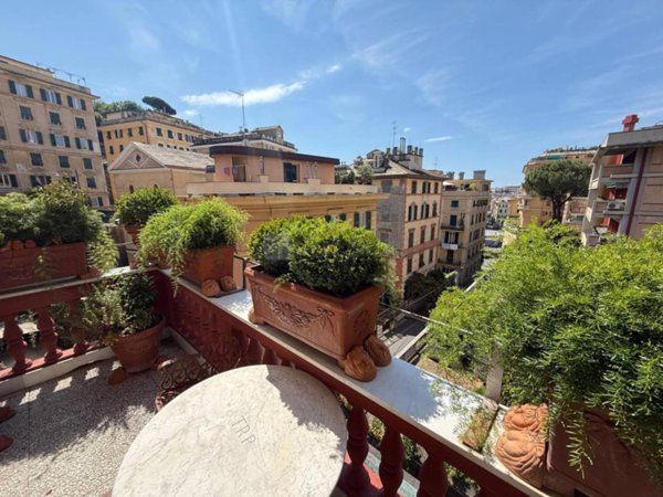 appartamento in vendita a Genova in zona Centro Storico