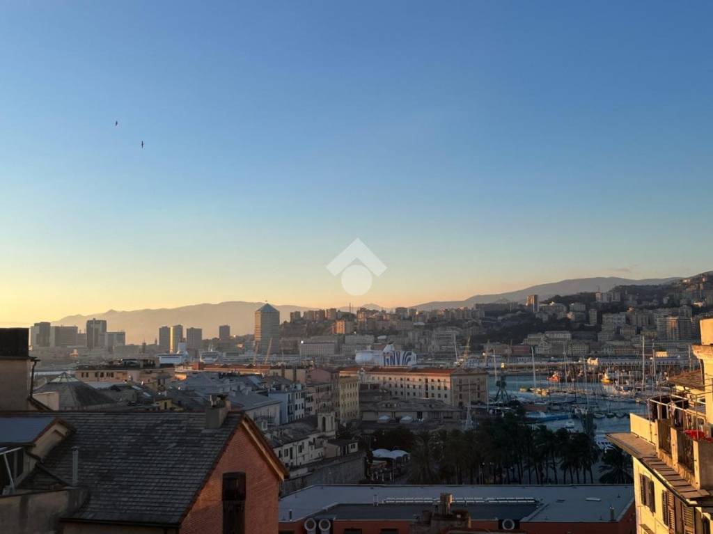 multivano in vendita a Genova in zona Sottoripa / Maddalena / Molo