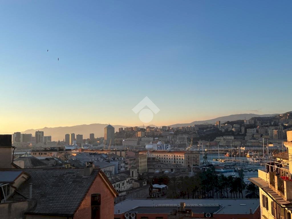 multivano in vendita a Genova in zona Sottoripa / Maddalena / Molo