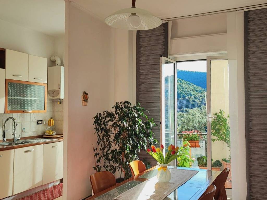 appartamento in vendita a Genova in zona Lagaccio / Granarolo