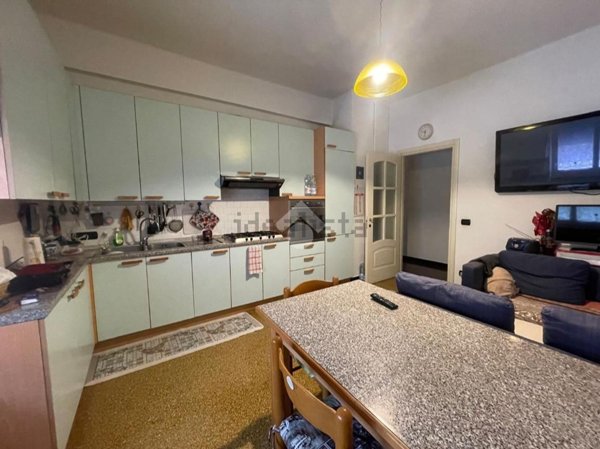 appartamento in vendita a Genova in zona Sestri Ponente