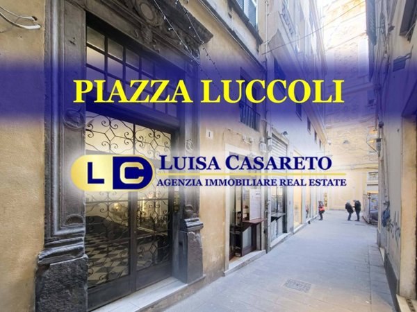 appartamento in vendita a Genova in zona Sottoripa / Maddalena / Molo