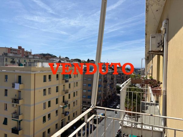 appartamento in vendita a Genova in zona Sturla