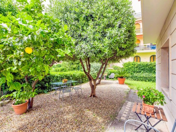 appartamento in vendita a Genova in zona Albaro