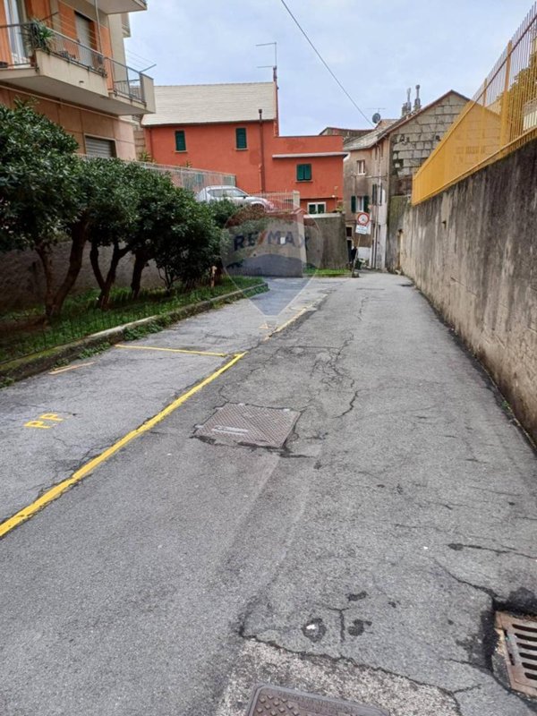 appartamento in vendita a Genova in zona Palmaro / Pra'