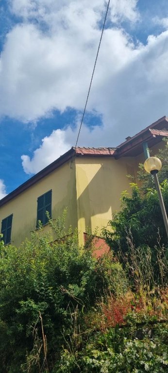 casa indipendente in vendita a Genova in zona San Desiderio