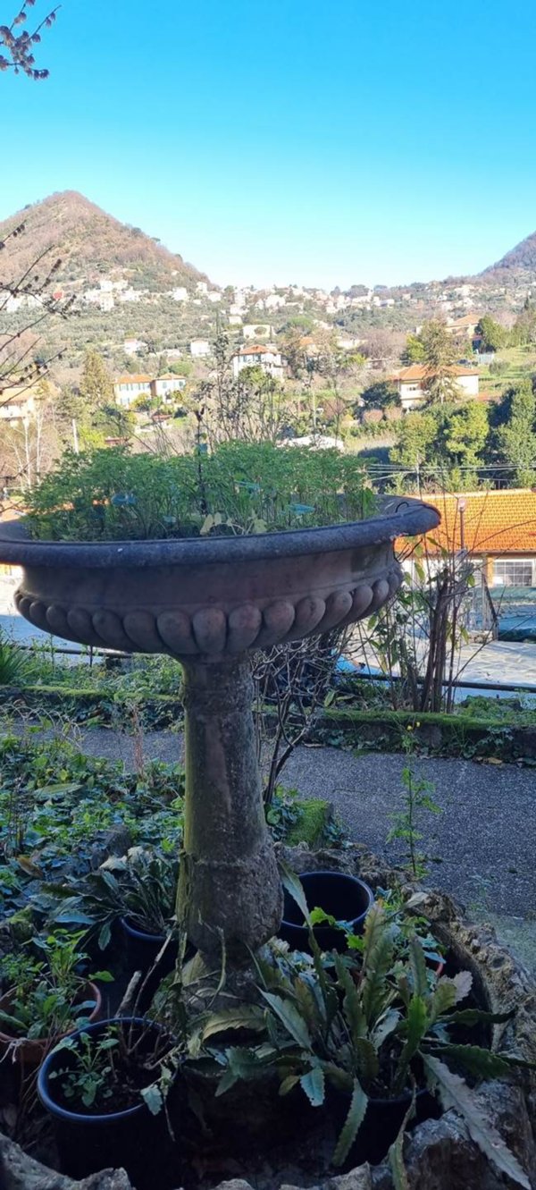 casa indipendente in vendita a Genova in zona San Desiderio