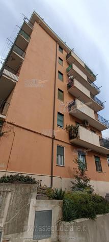 appartamento in vendita a Genova in zona Staglieno