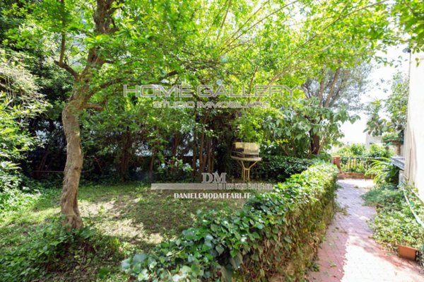 casa indipendente in vendita a Genova in zona San Martino