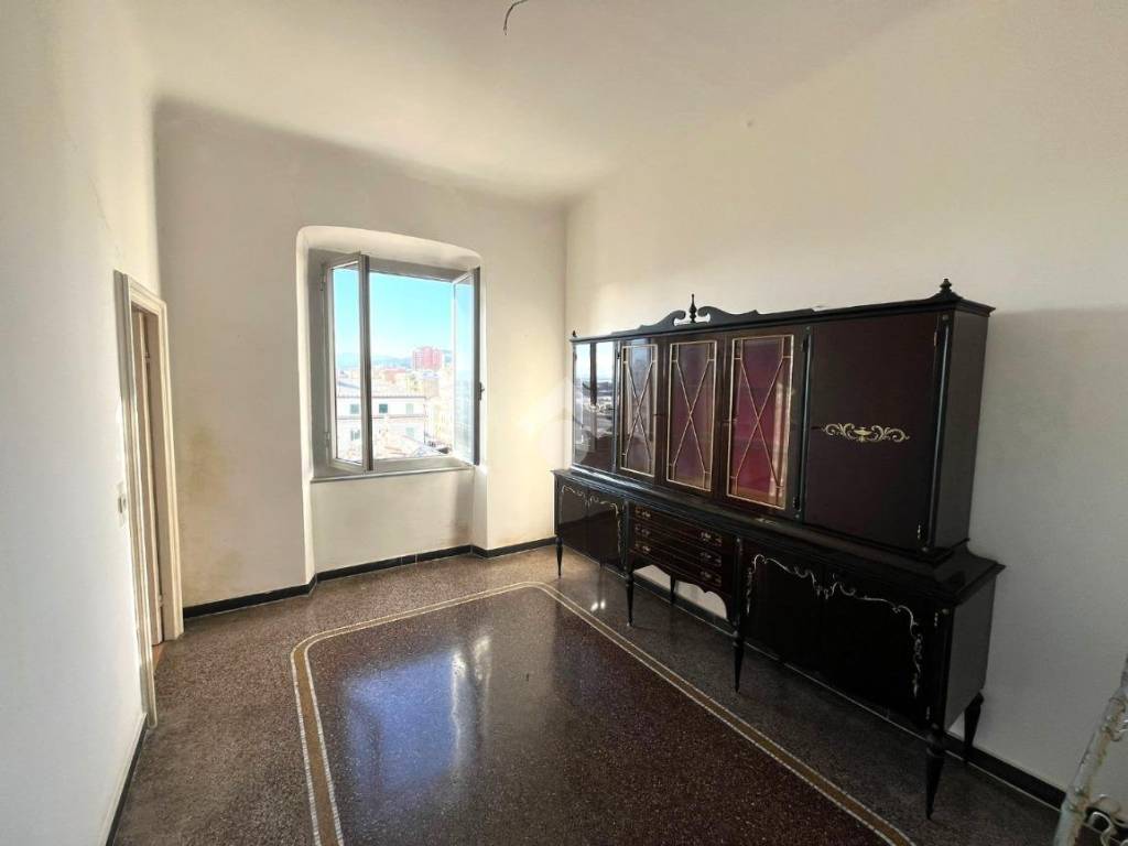 appartamento in vendita a Genova in zona Sampierdarena