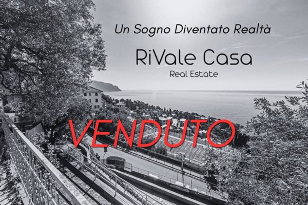 appartamento in vendita a Genova in zona Staglieno