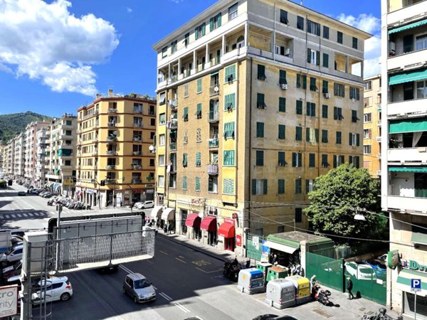 appartamento in vendita a Genova in zona Marassi