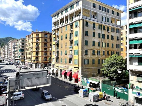 appartamento in vendita a Genova in zona Marassi