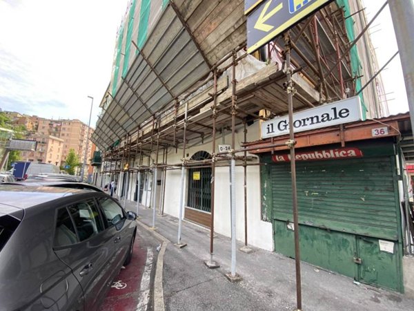negozio in vendita a Genova in zona Bolzaneto