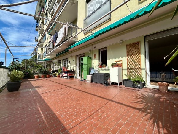 appartamento in vendita a Genova in zona Marassi