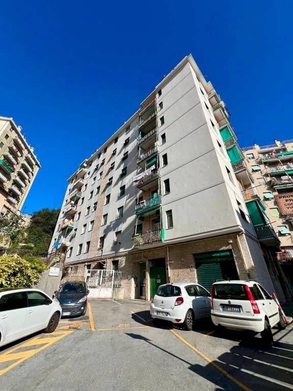 appartamento in vendita a Genova in zona Marassi