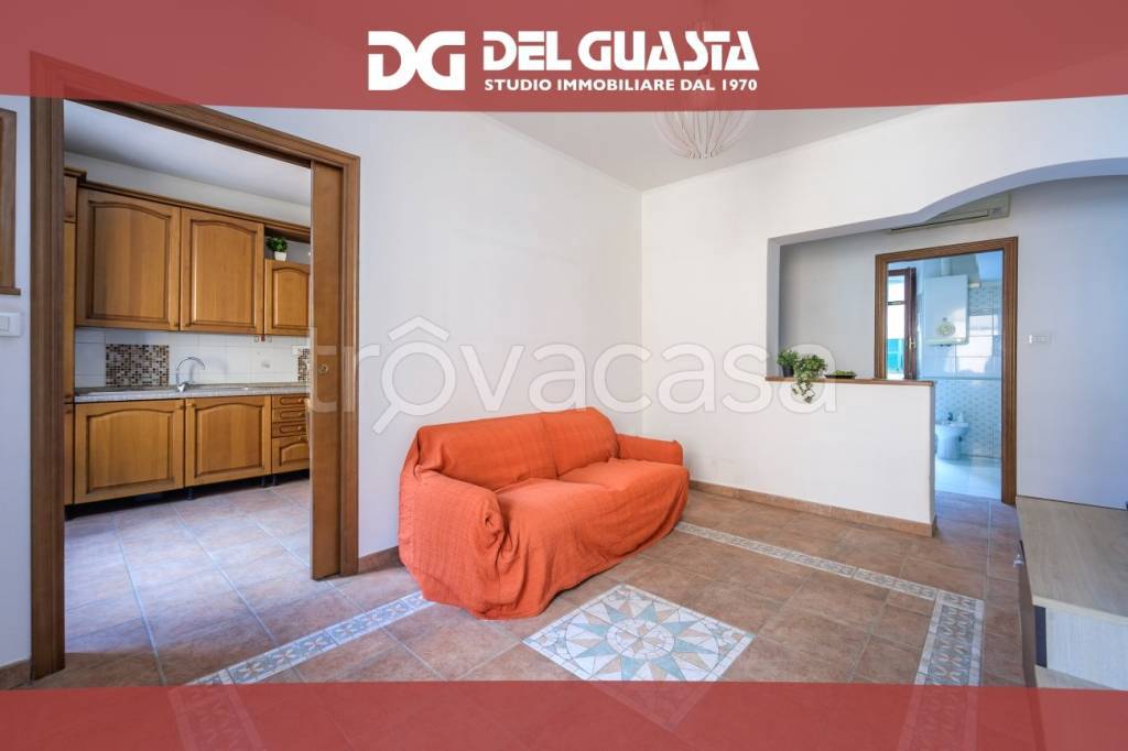 appartamento in vendita a Genova in zona Rivarolo