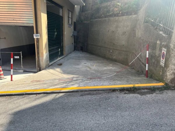negozio in vendita a Genova in zona San Fruttuoso