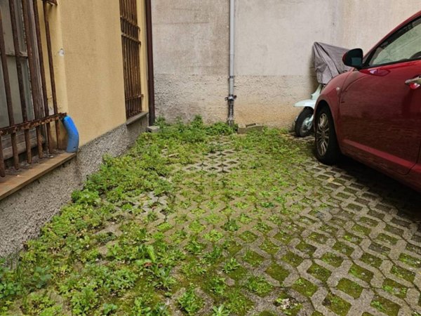 negozio in vendita a Genova in zona Palmaro / Pra'