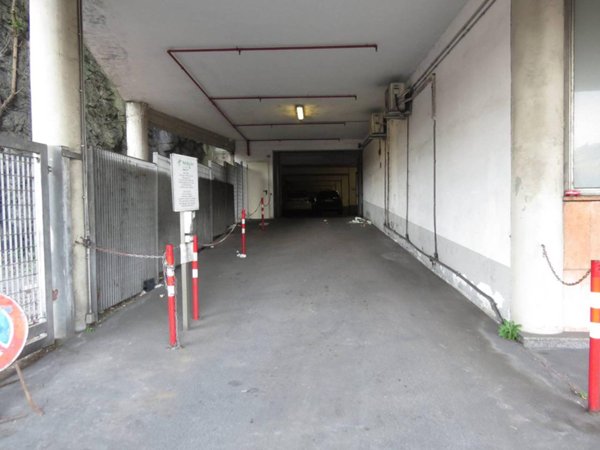 negozio in vendita a Genova in zona DiNegro