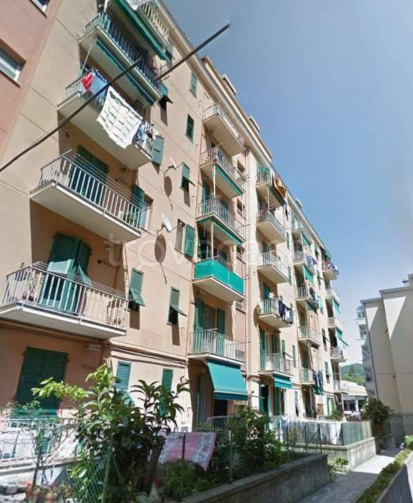 appartamento in vendita a Genova in zona Sestri Ponente