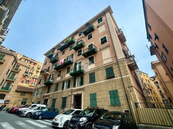 appartamento in vendita a Genova in zona Sampierdarena