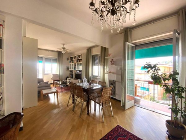 appartamento in vendita a Genova in zona Pegli