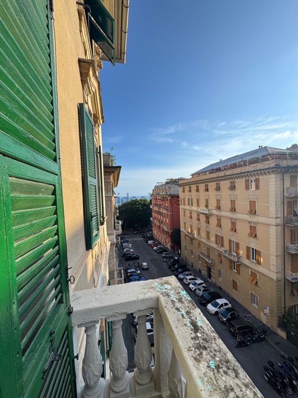 appartamento in vendita a Genova in zona Castelletto