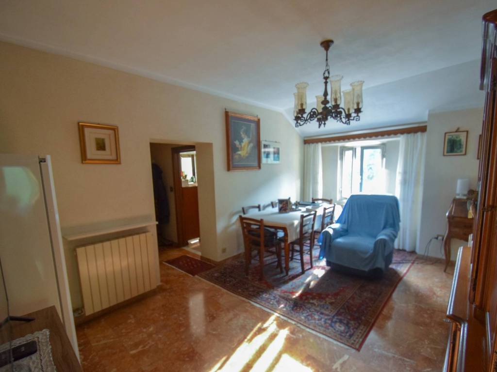 appartamento in vendita a Genova in zona Voltri