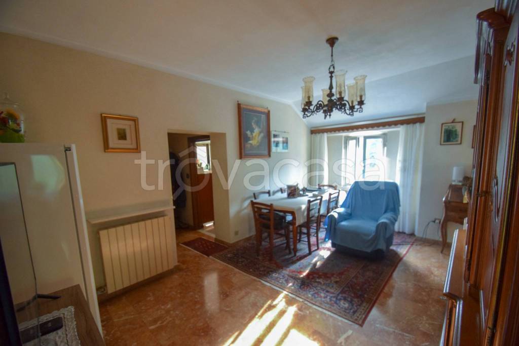 appartamento in vendita a Genova in zona Voltri