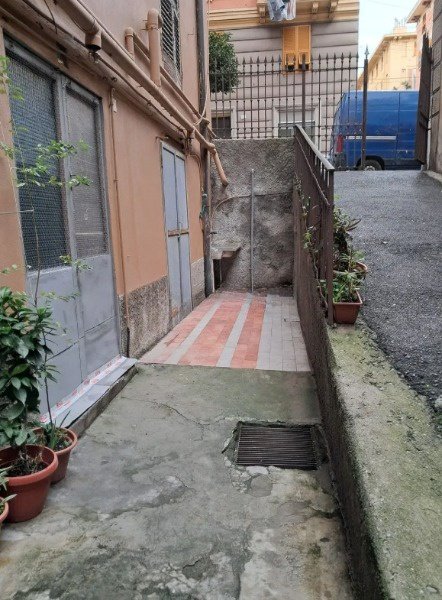 casa indipendente in vendita a Genova in zona Cornigliano