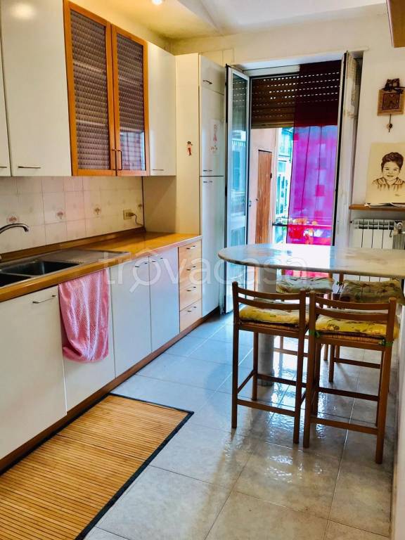 appartamento in vendita a Genova in zona Sestri Ponente