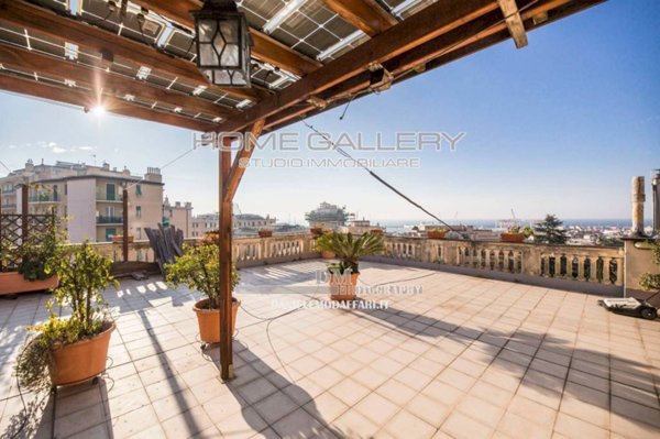 casa indipendente in vendita a Genova in zona Sampierdarena