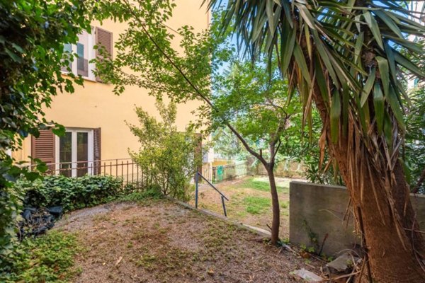 appartamento in vendita a Genova in zona Lagaccio / Granarolo